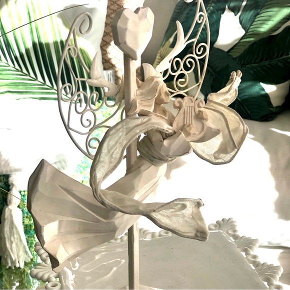 NEW! Sweet Harp Angel With Wings & Heart Topper Stand - Picture 2 of 5